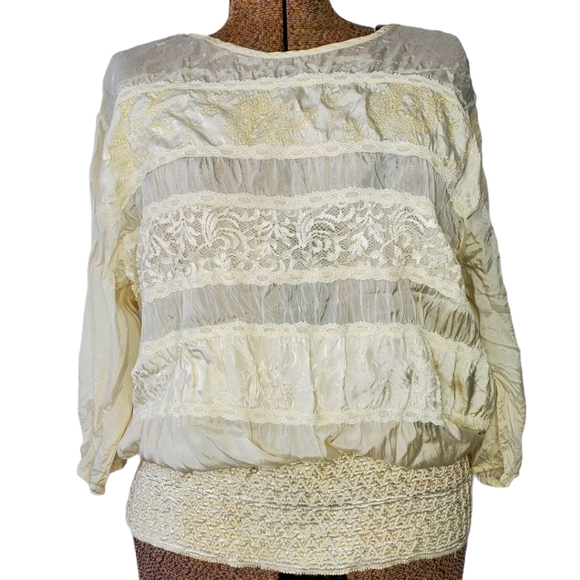 Vintage Tops - Vintage silky ivory blouse with lace